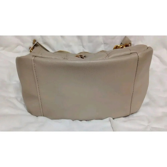 Steve Madden Timeless Taupe Shoulder Bag $98 MSRP NEW With Tags Quilted Purse - Picture 6 of 10